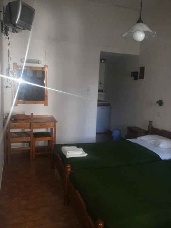 Stelios Rooms 帕琉乔拉 外观 照片